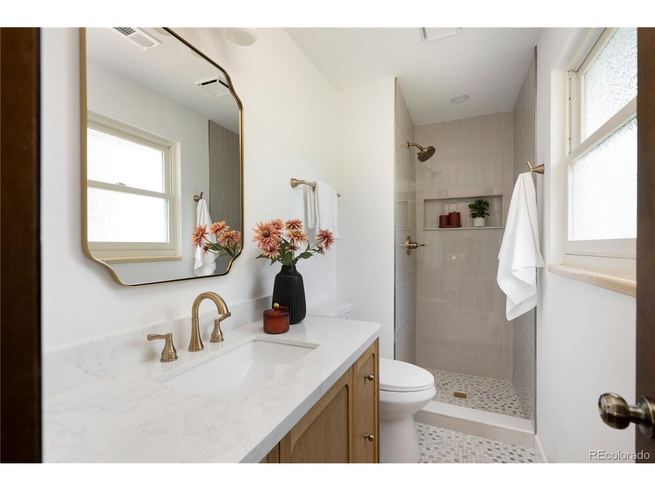 1115 Birdie Rd
