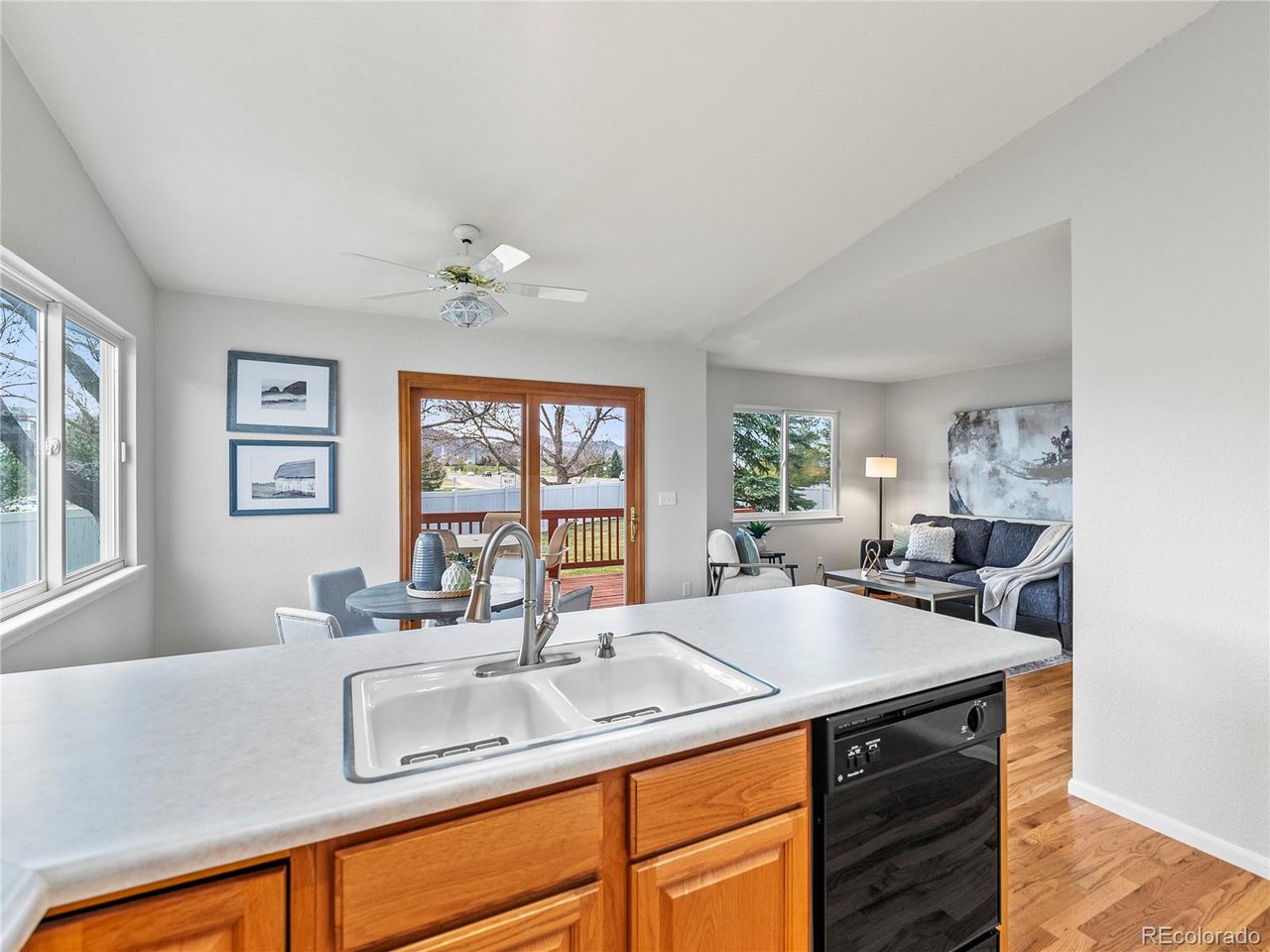 9757 W Peakview Dr