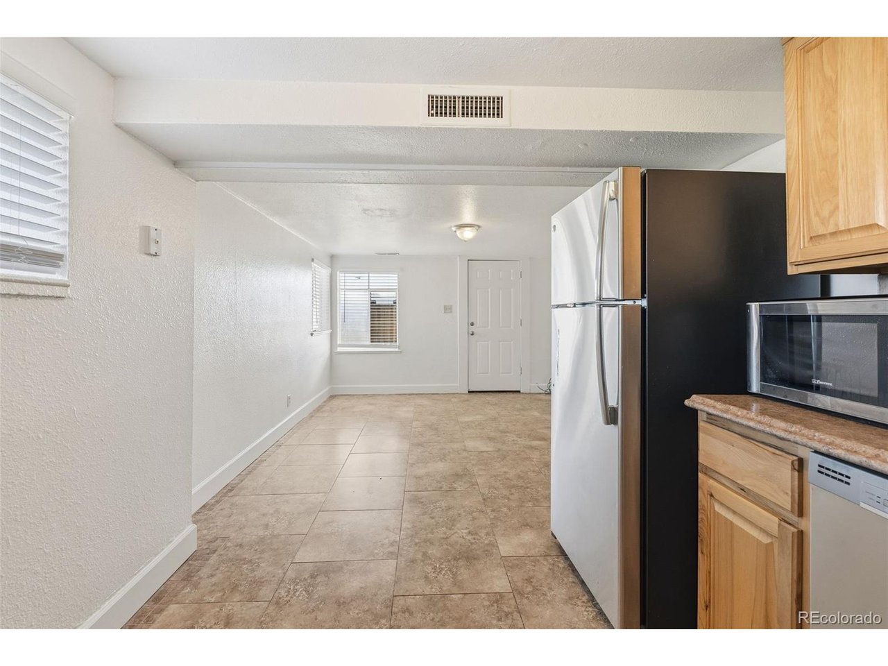 7120 W 16th Pl