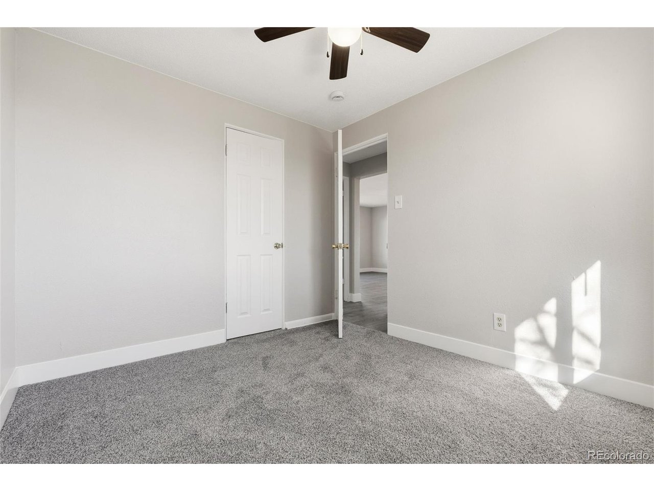 7120 W 16th Pl