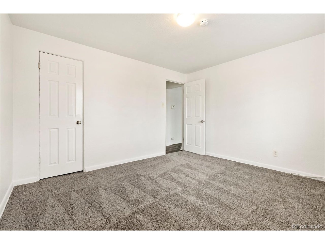 7120 W 16th Pl