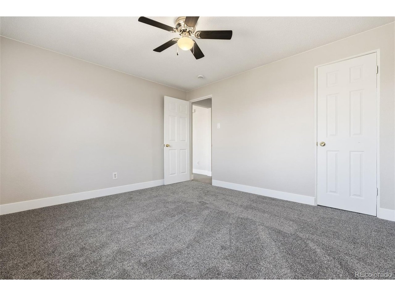 7120 W 16th Pl