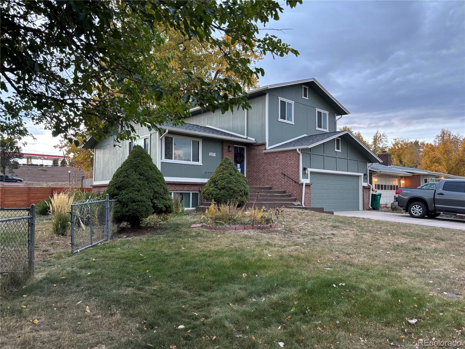 3211 Ward Road