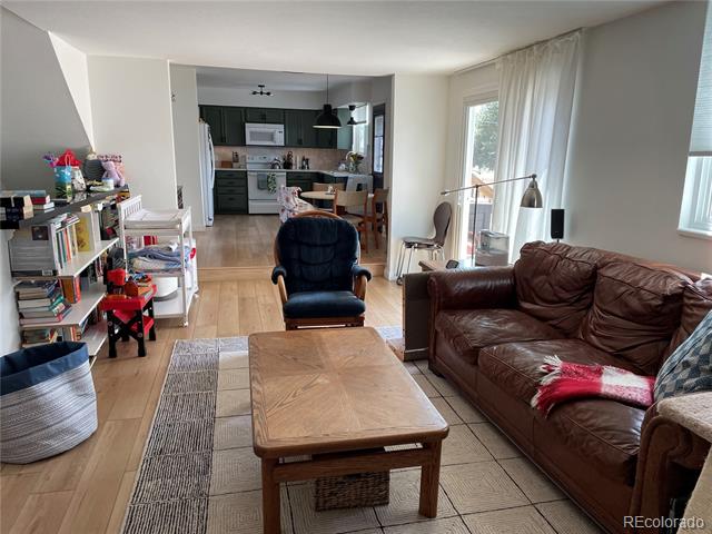 3211 Ward Road