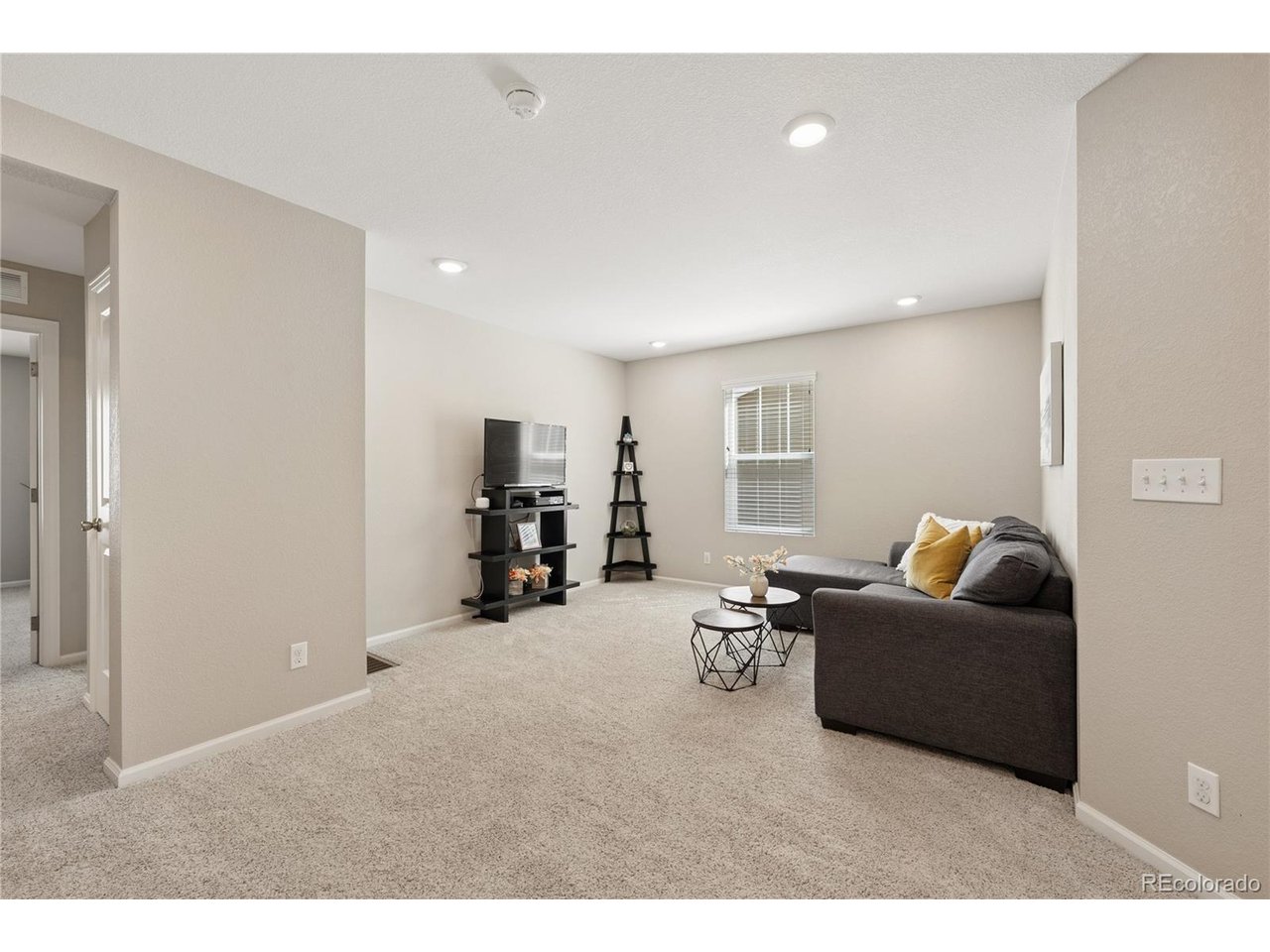 13730 Ash Cir