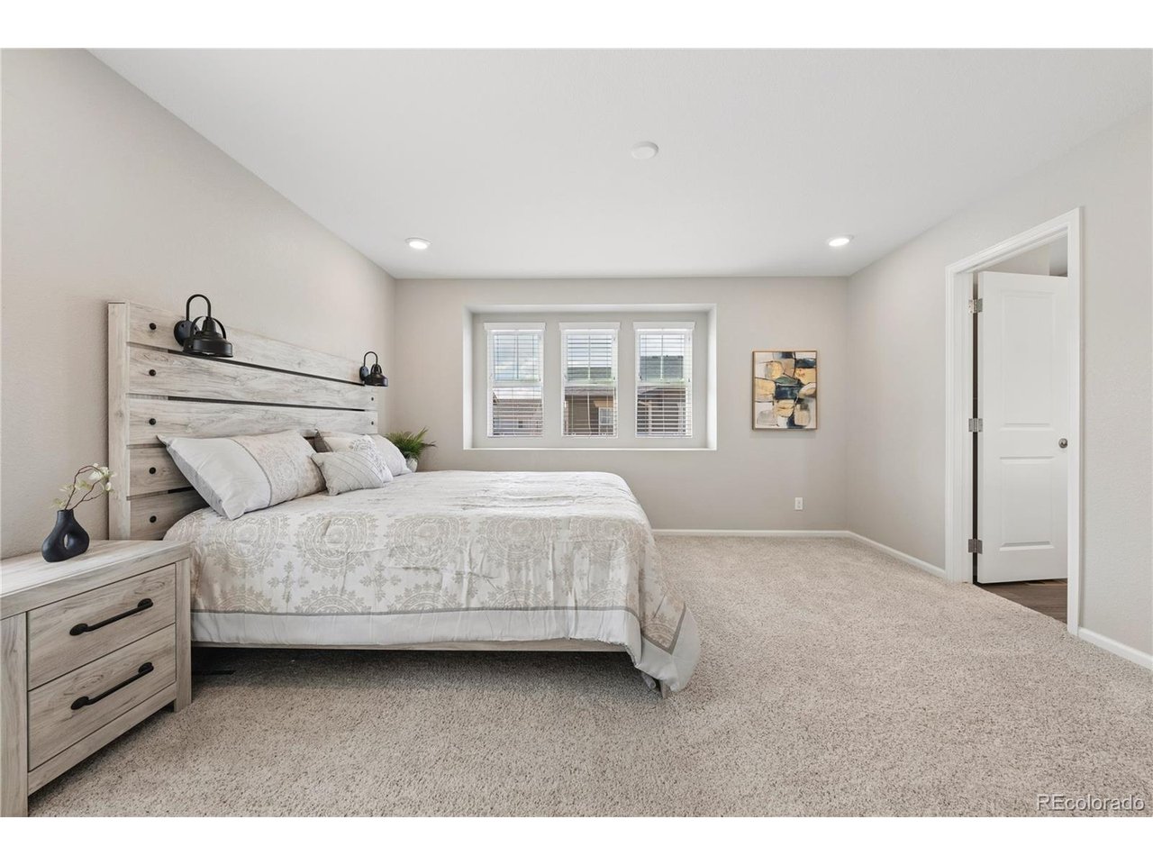 13730 Ash Cir