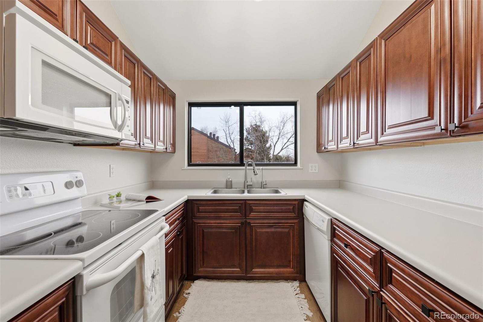 433 Wright Street Unit: 304