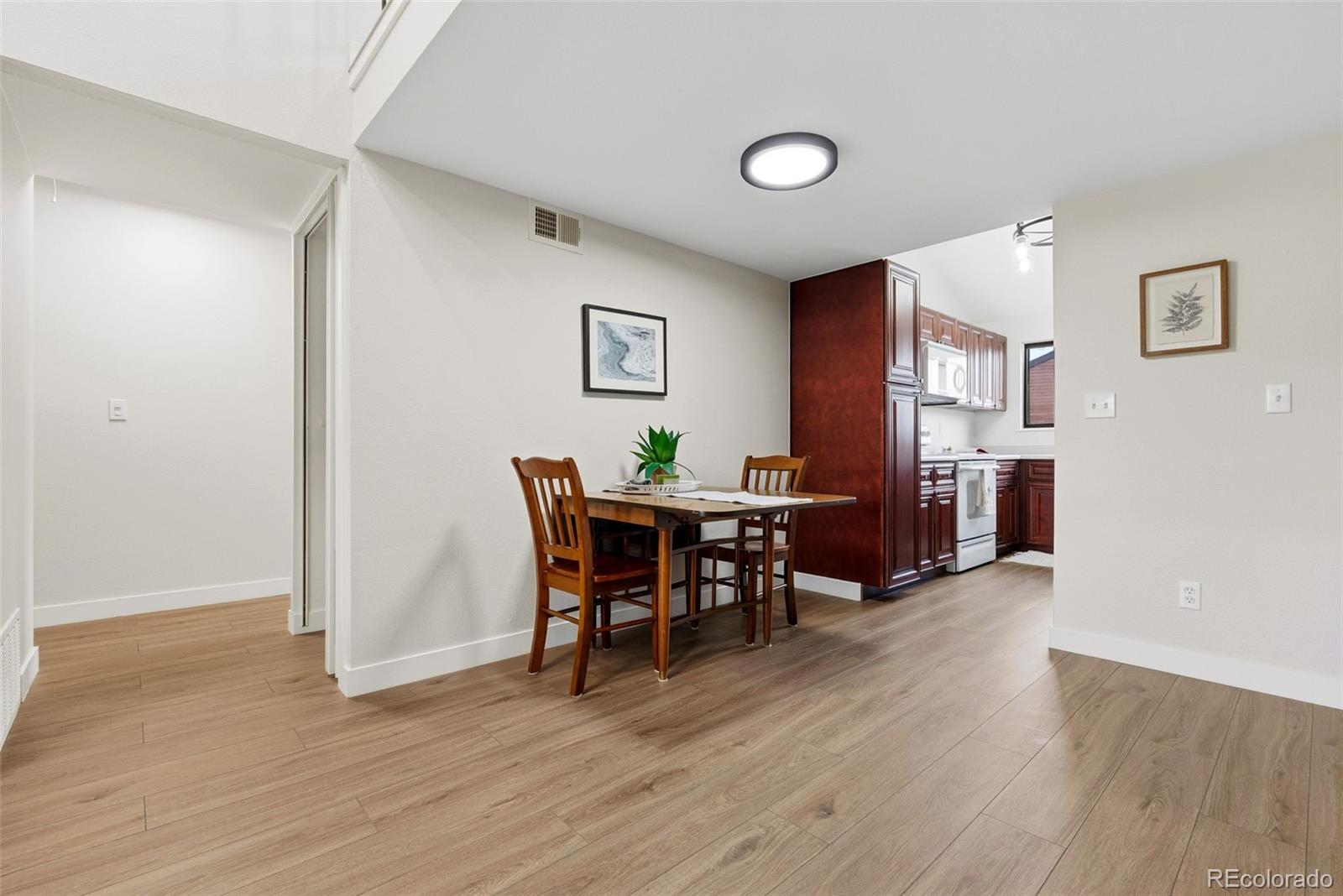 433 Wright Street Unit: 304