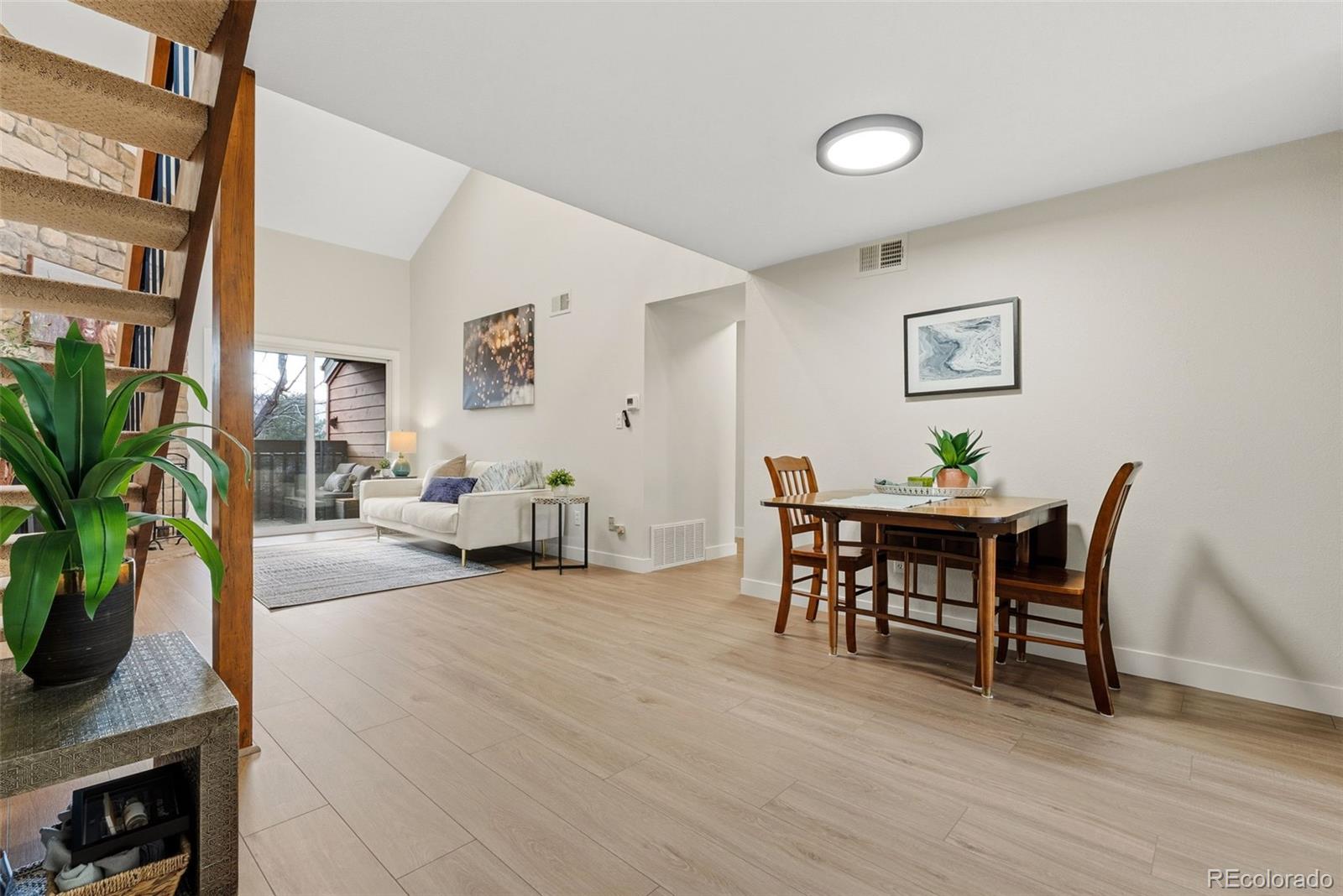 433 Wright Street Unit: 304