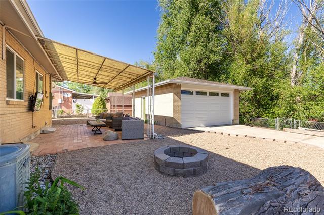 6110 Brooks Drive