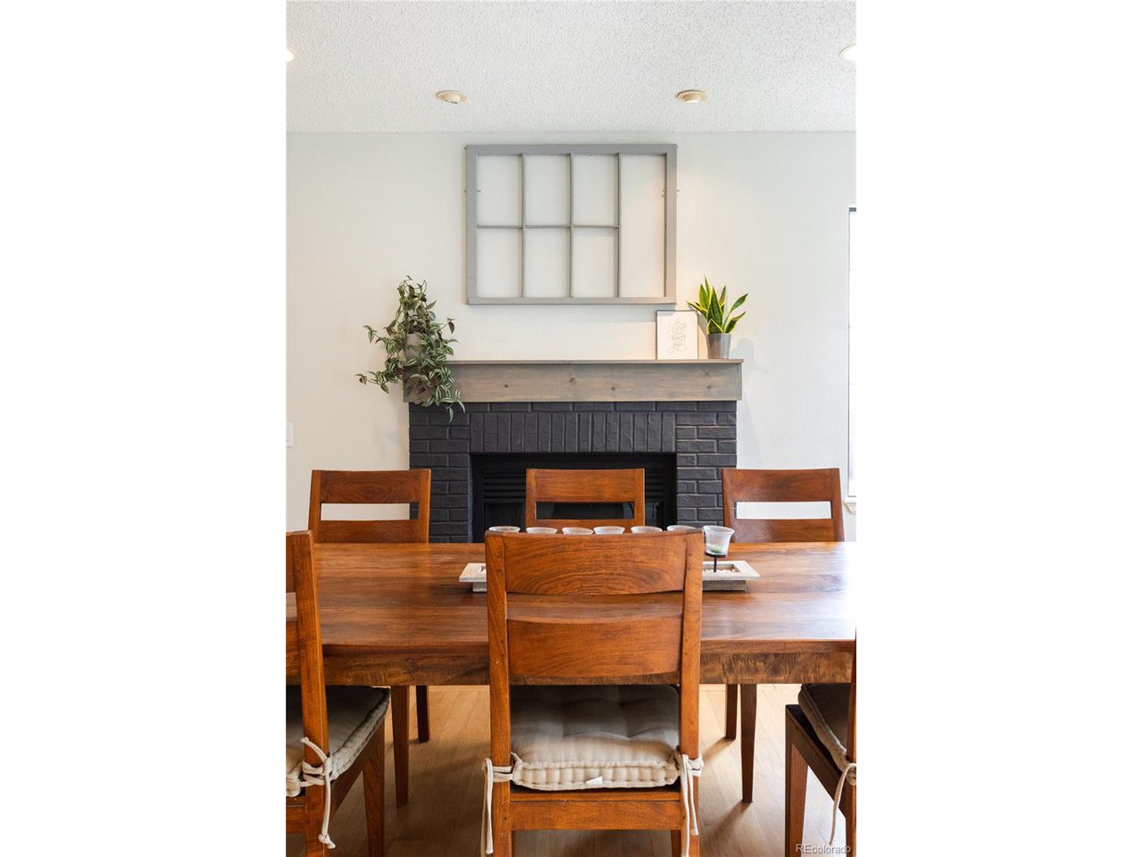 8424 Oak Way