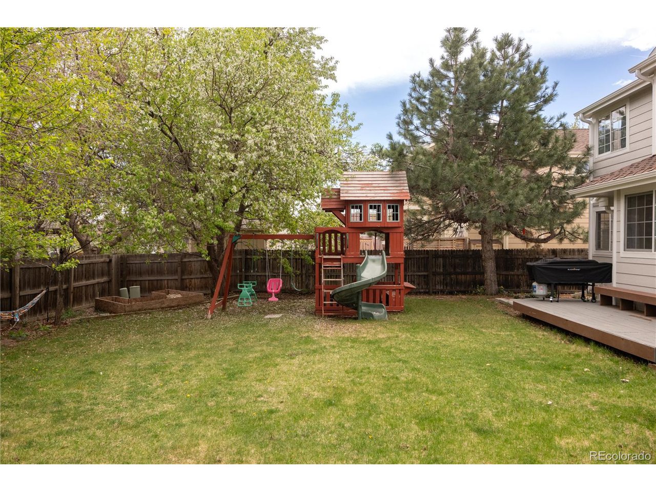 8424 Oak Way