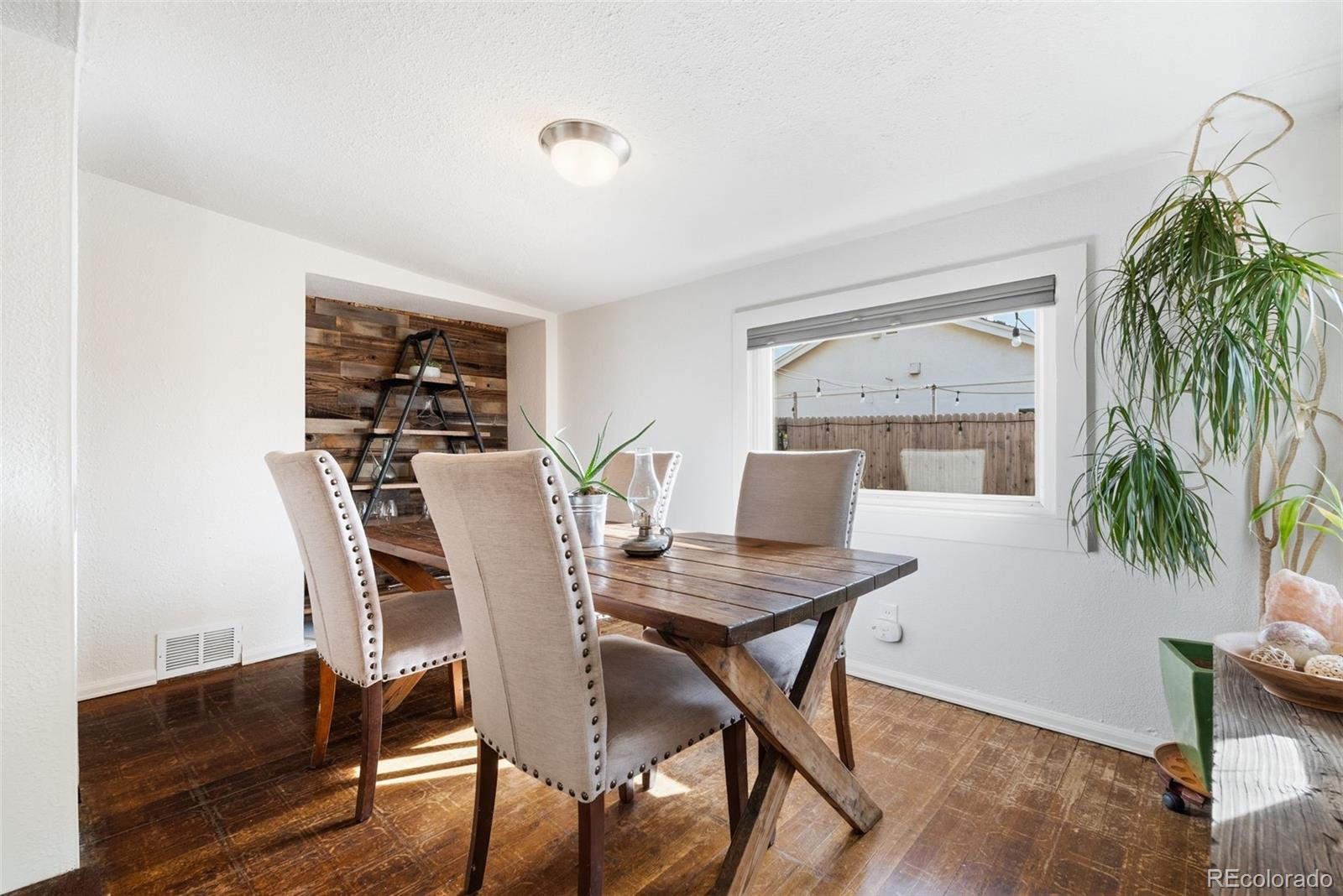 4547 S Lincoln Street