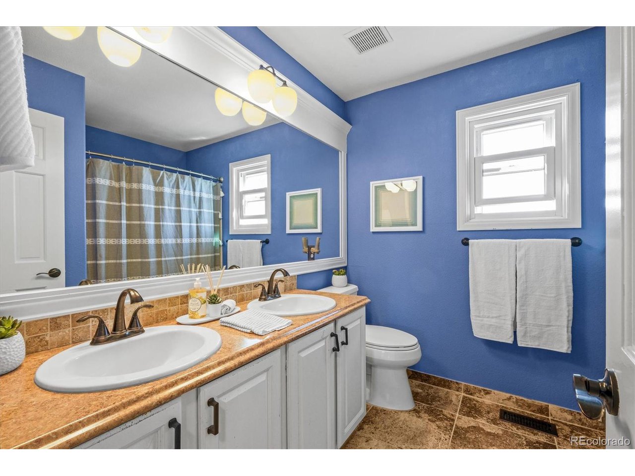 9331 Mountain Brush St