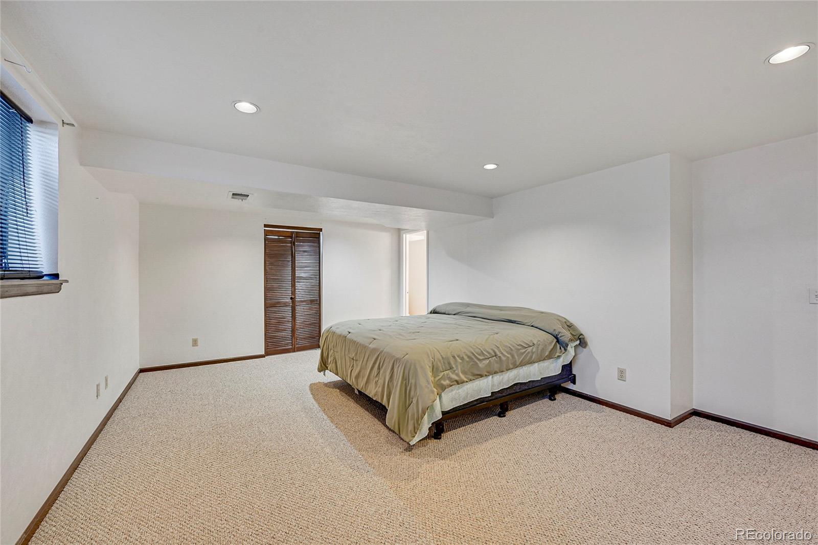 17252 E Progress Circle
