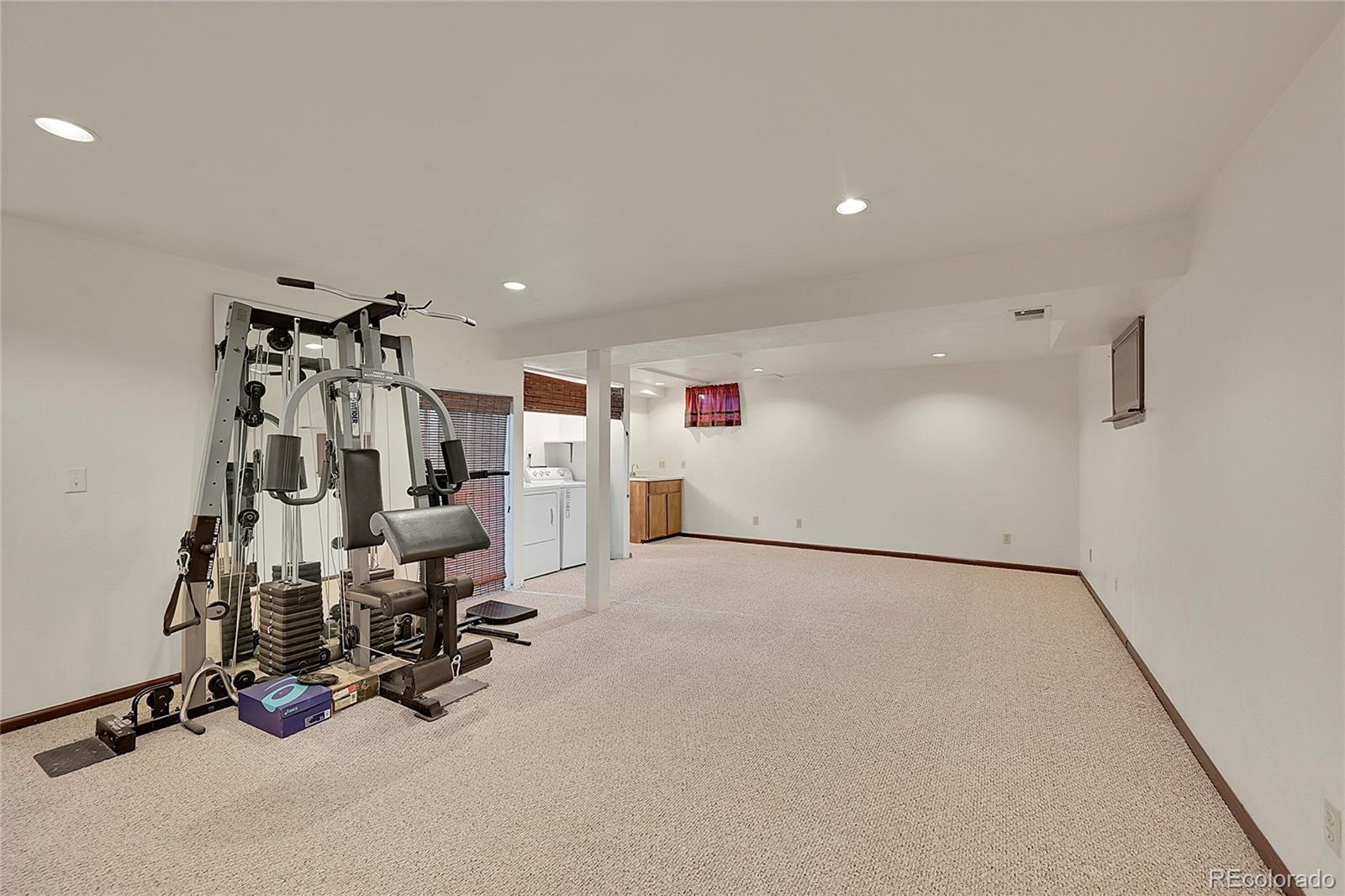 17252 E Progress Circle