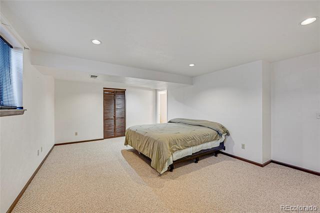 17252 E Progress Circle