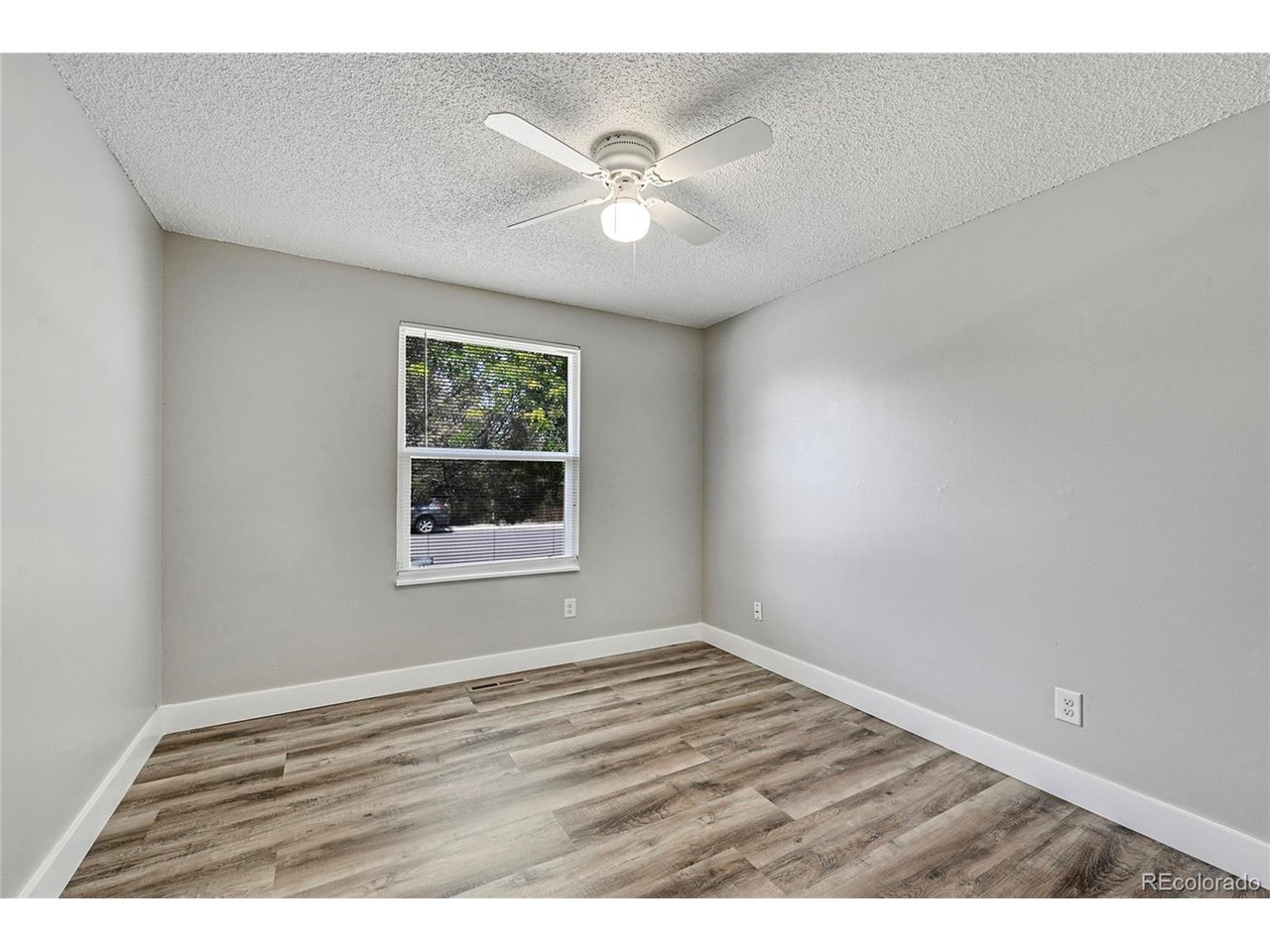 17252 E Progress Cir