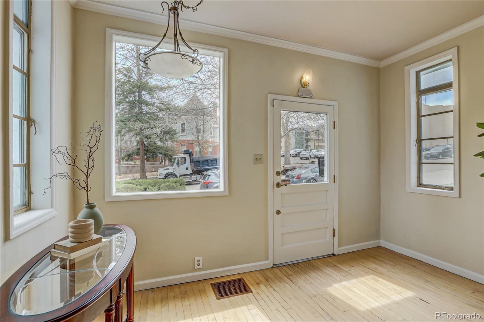 1422 Washington Avenue