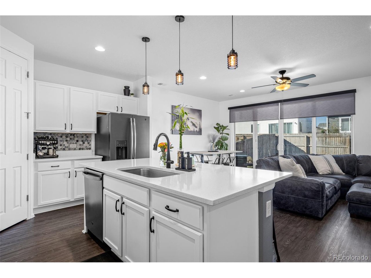144 Vista Cliff Cir