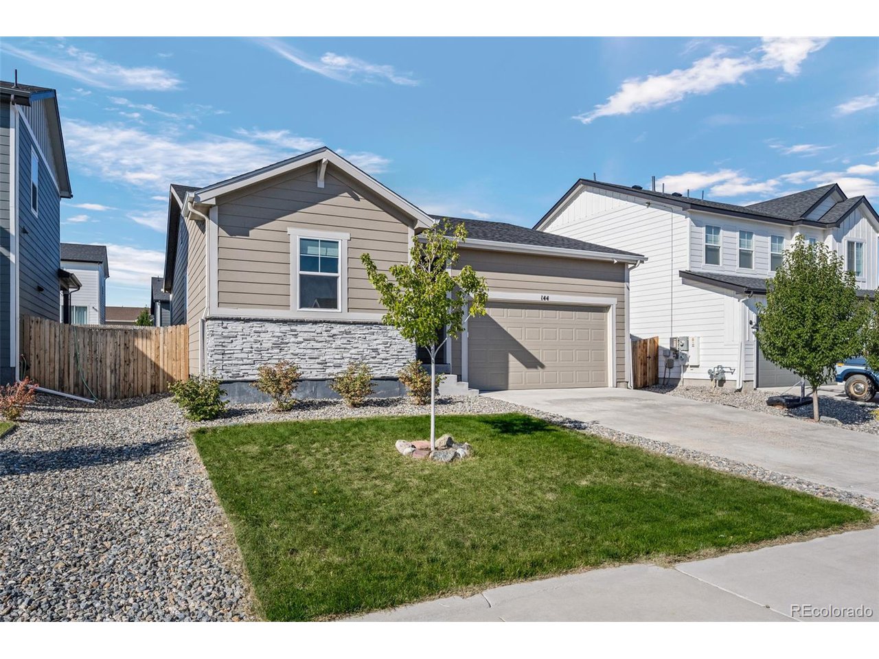 144 Vista Cliff Cir