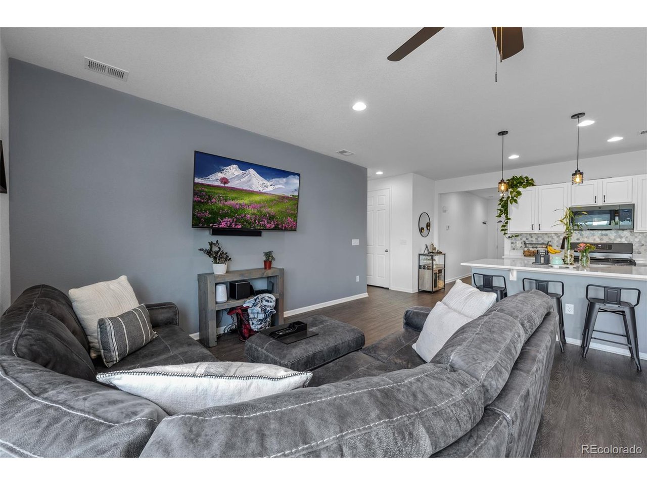 144 Vista Cliff Cir