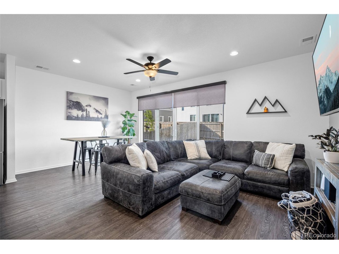 144 Vista Cliff Cir