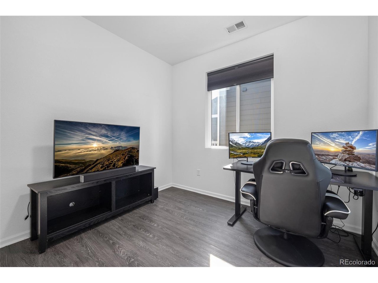 144 Vista Cliff Cir