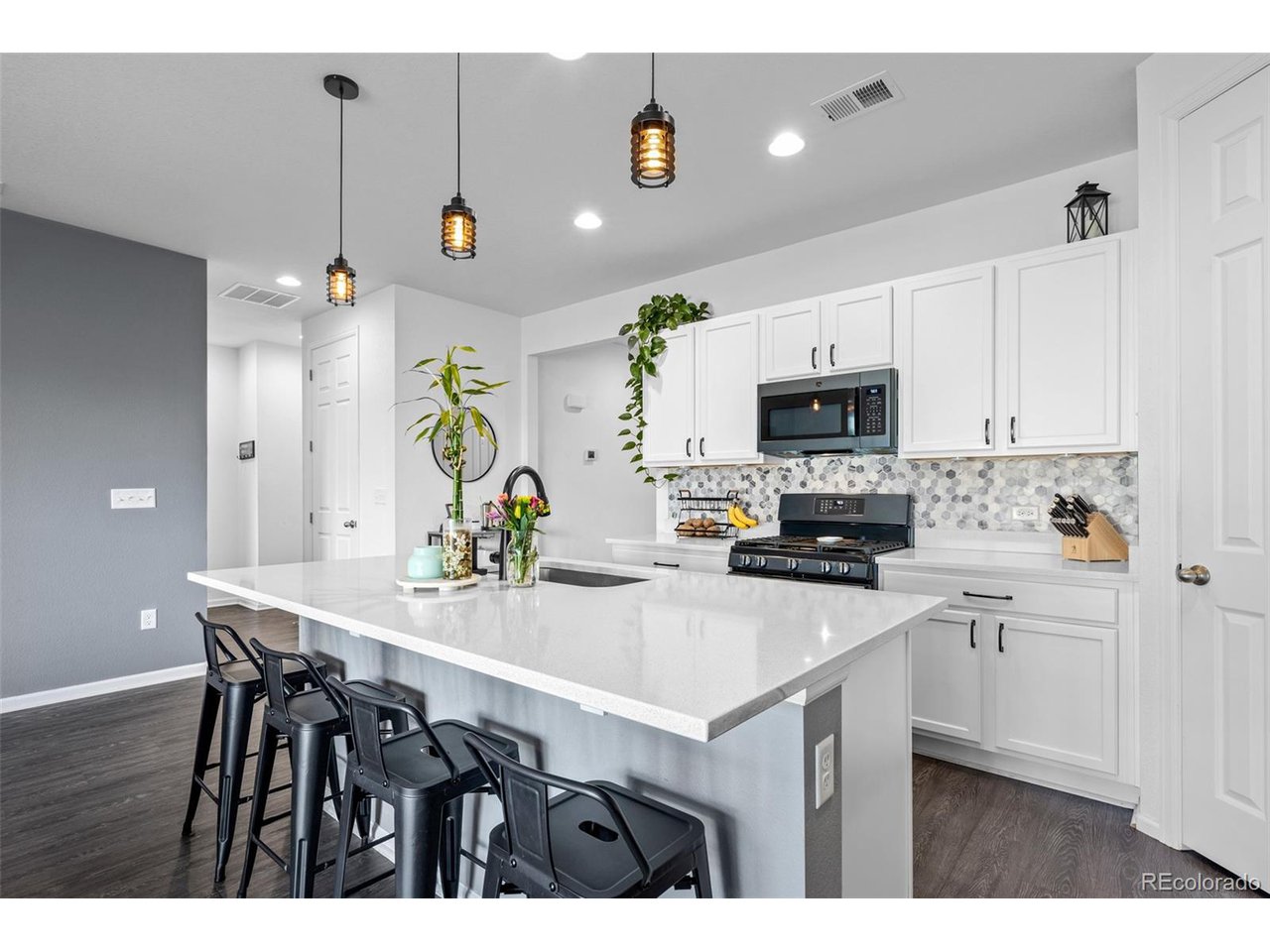 144 Vista Cliff Cir