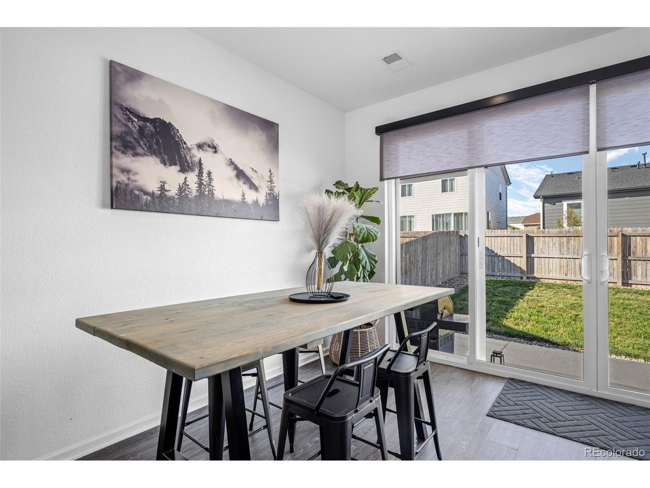144 Vista Cliff Cir
