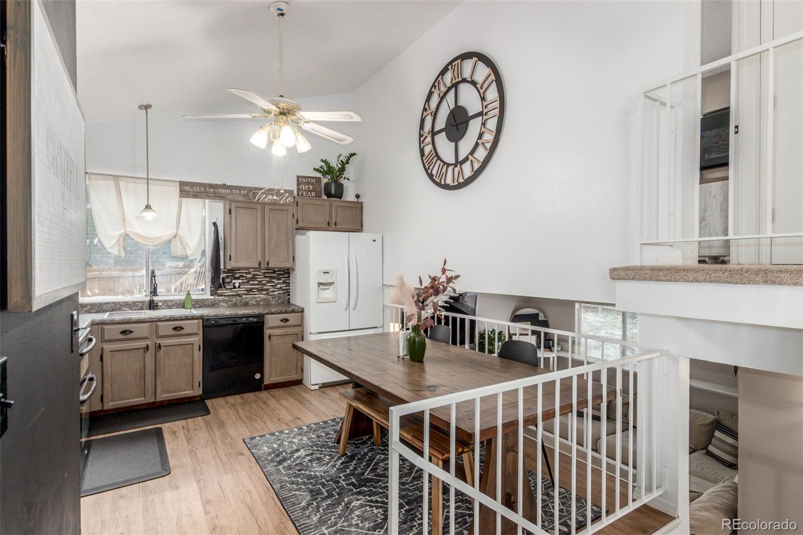 4219 S Halifax Court