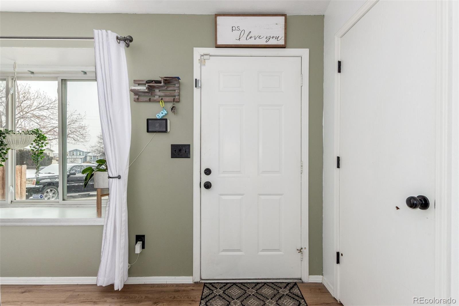 4219 S Halifax Court