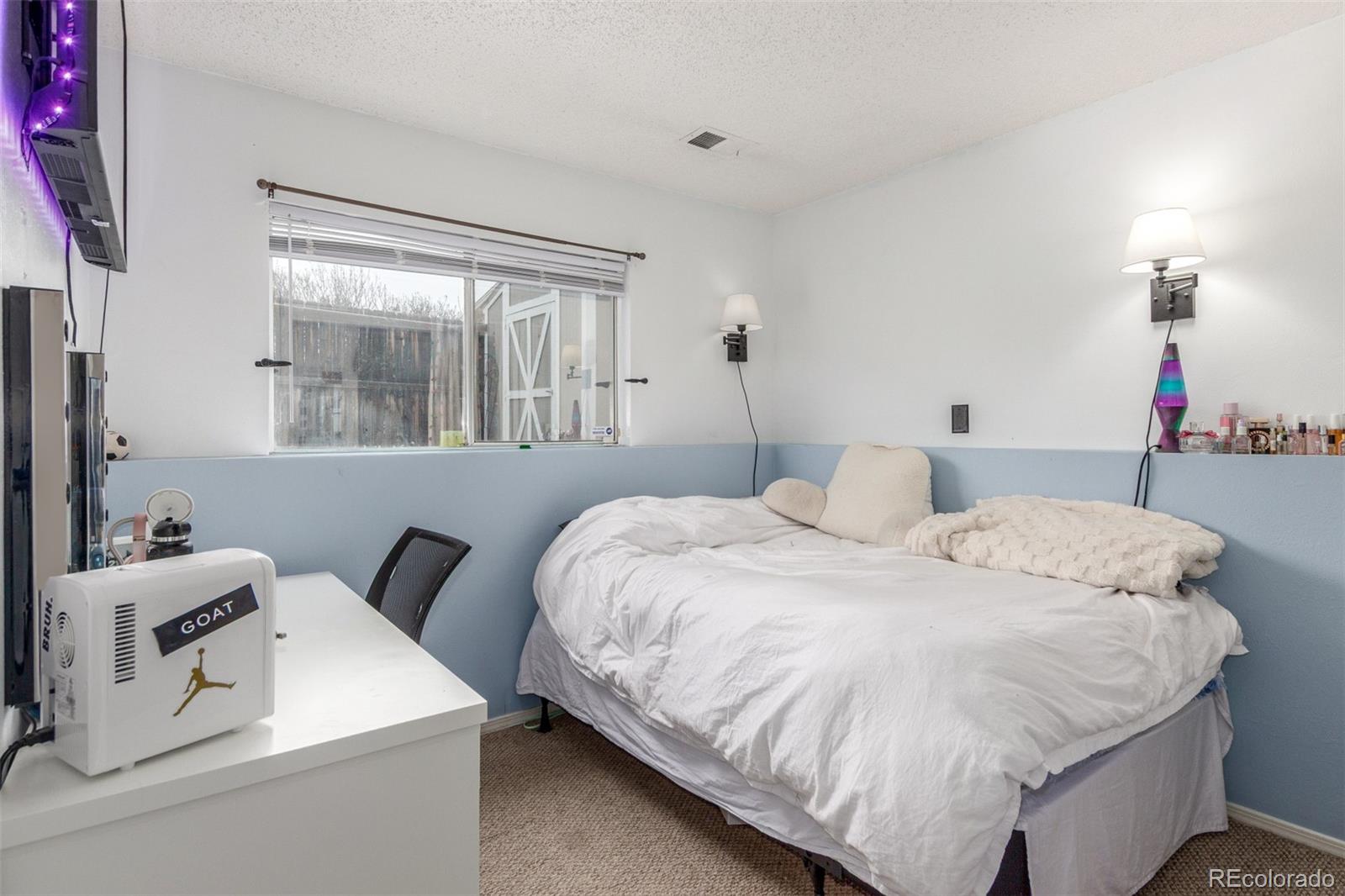 4219 S Halifax Court