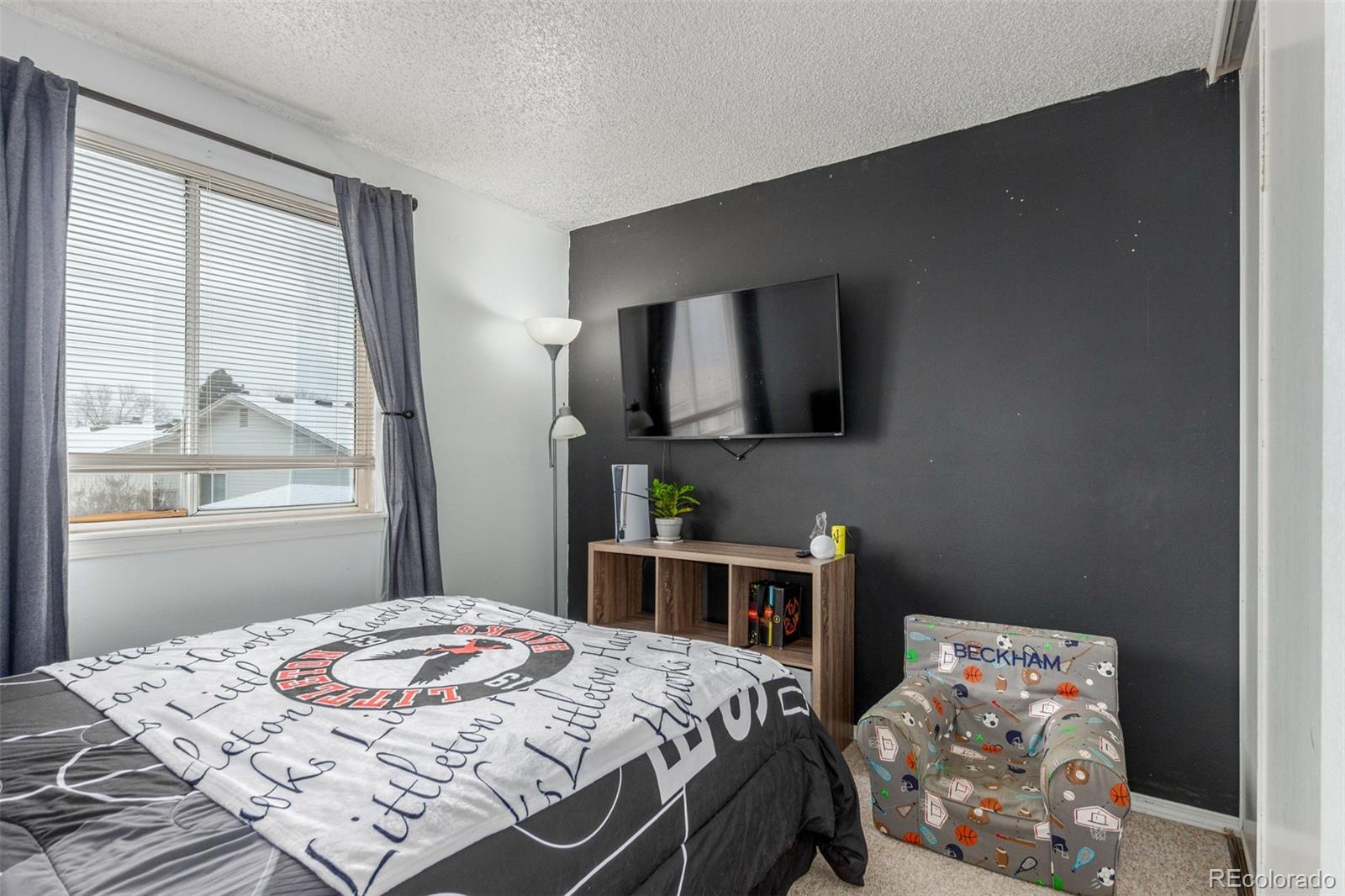 4219 S Halifax Court