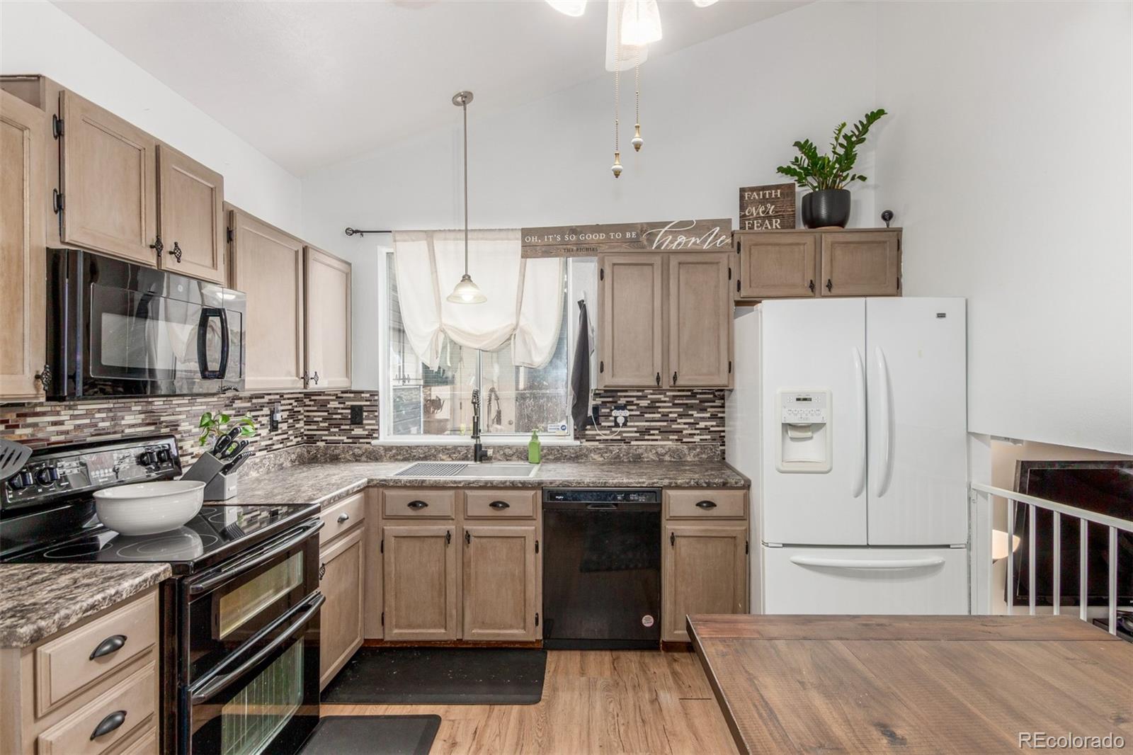 4219 S Halifax Court