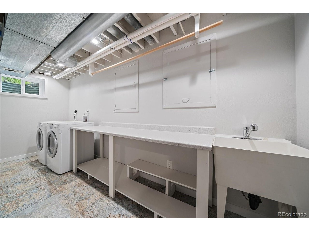 398 West St