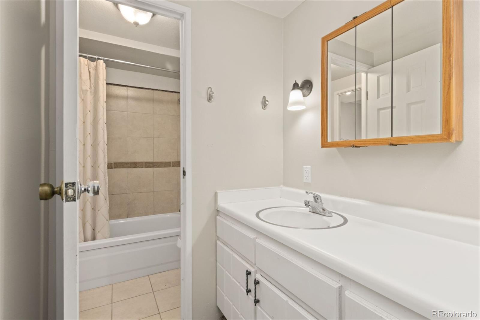415 S Howes Street Unit: 608