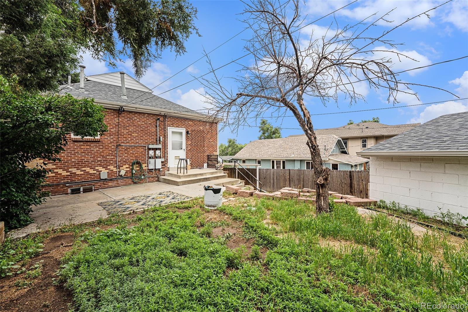 935 Raleigh Street