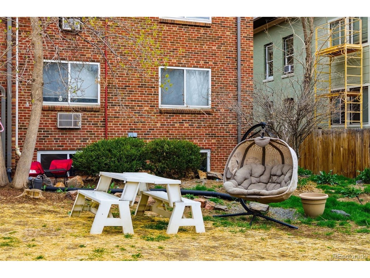 1620 Colorado Blvd 1