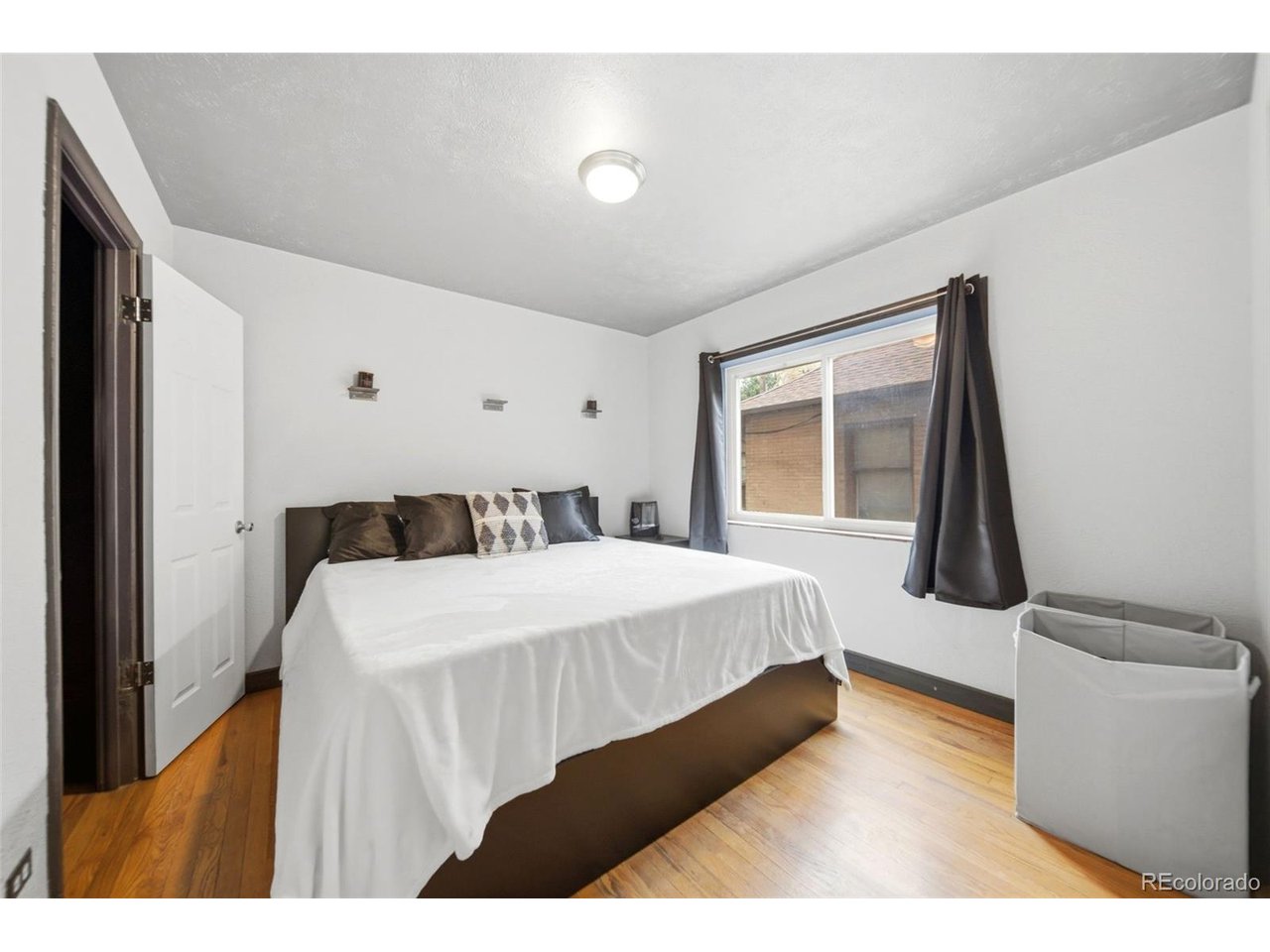 1620 Colorado Blvd 1