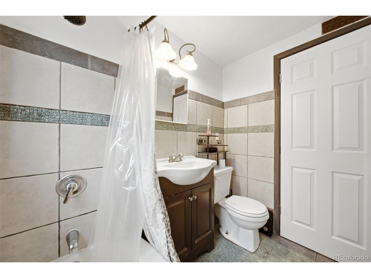 1620 Colorado Blvd 1