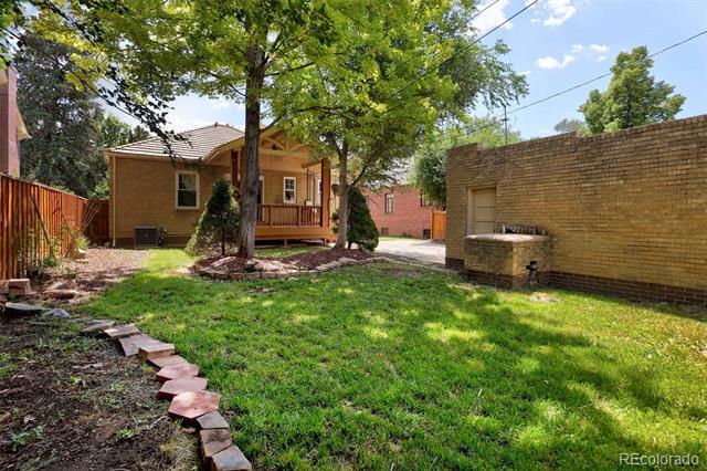 1615 Locust Street