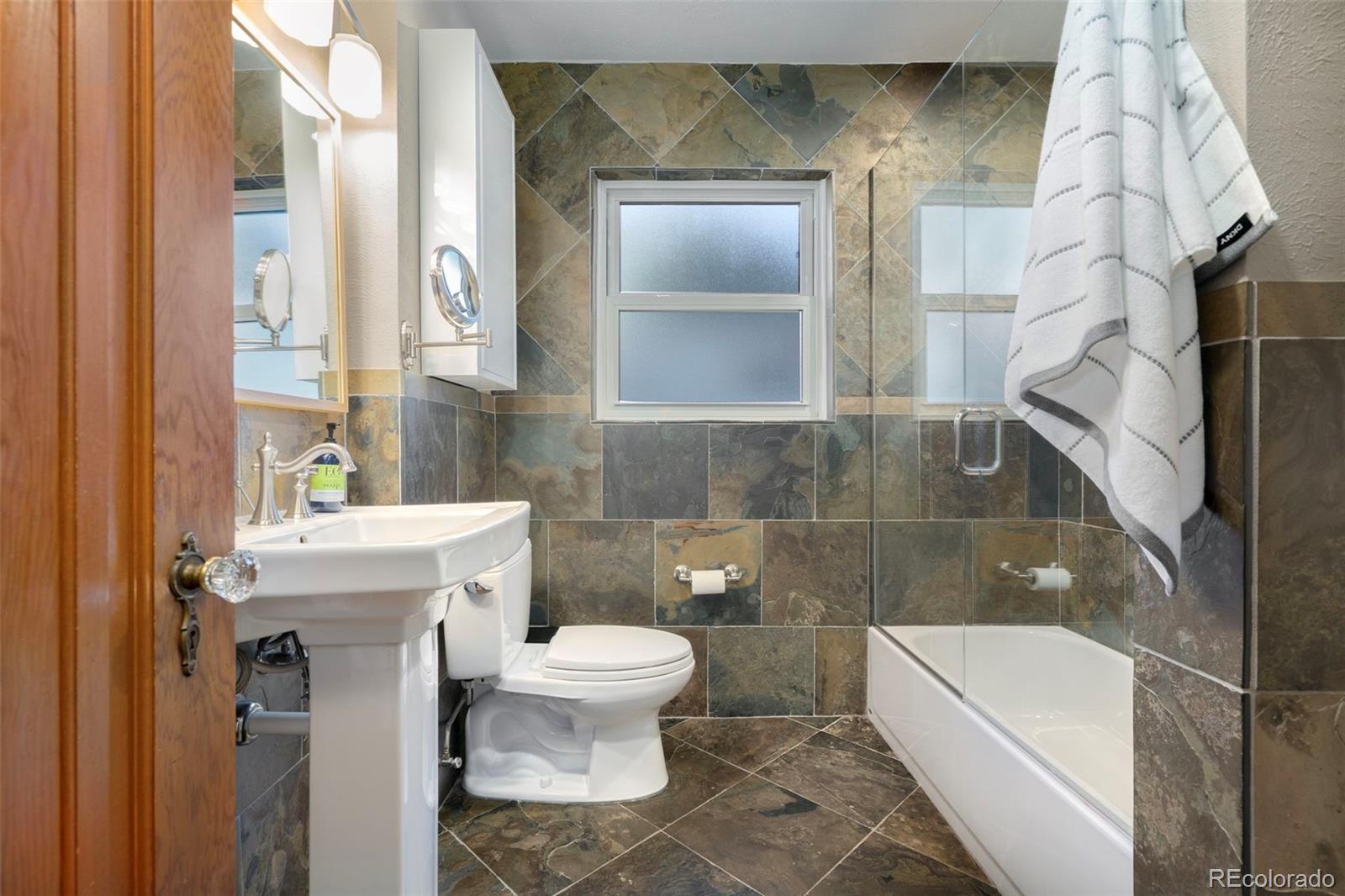 2638 Tennyson Street