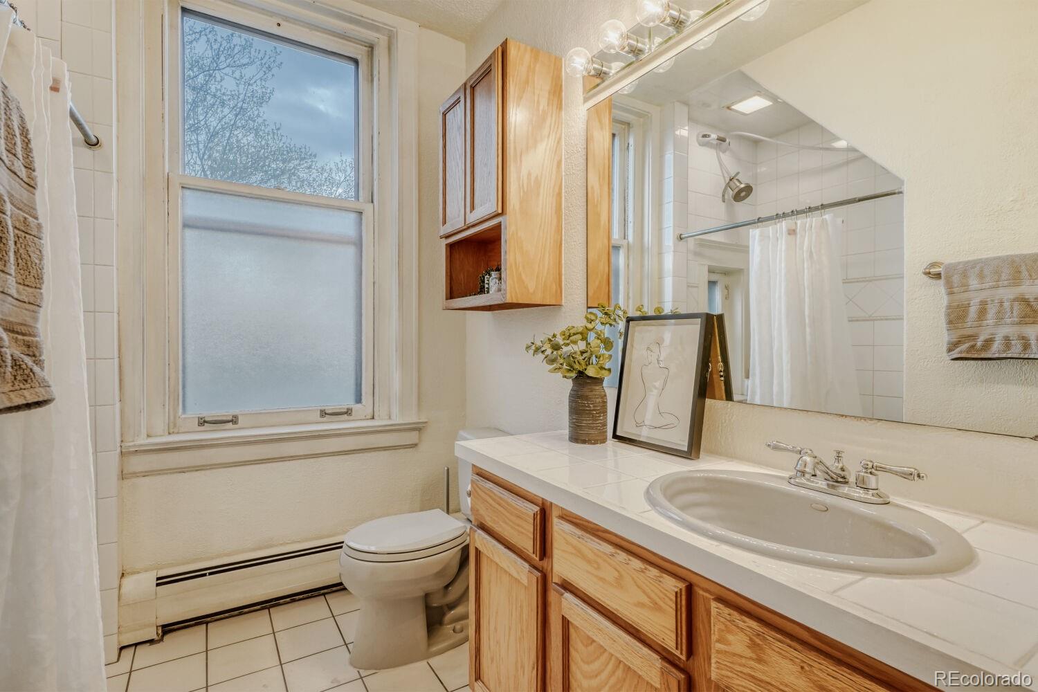 108 W Byers Place Unit: 202