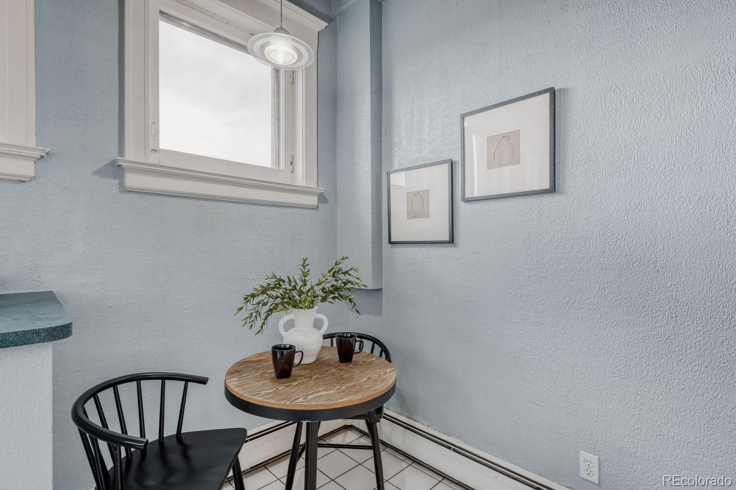 108 W Byers Place Unit: 202