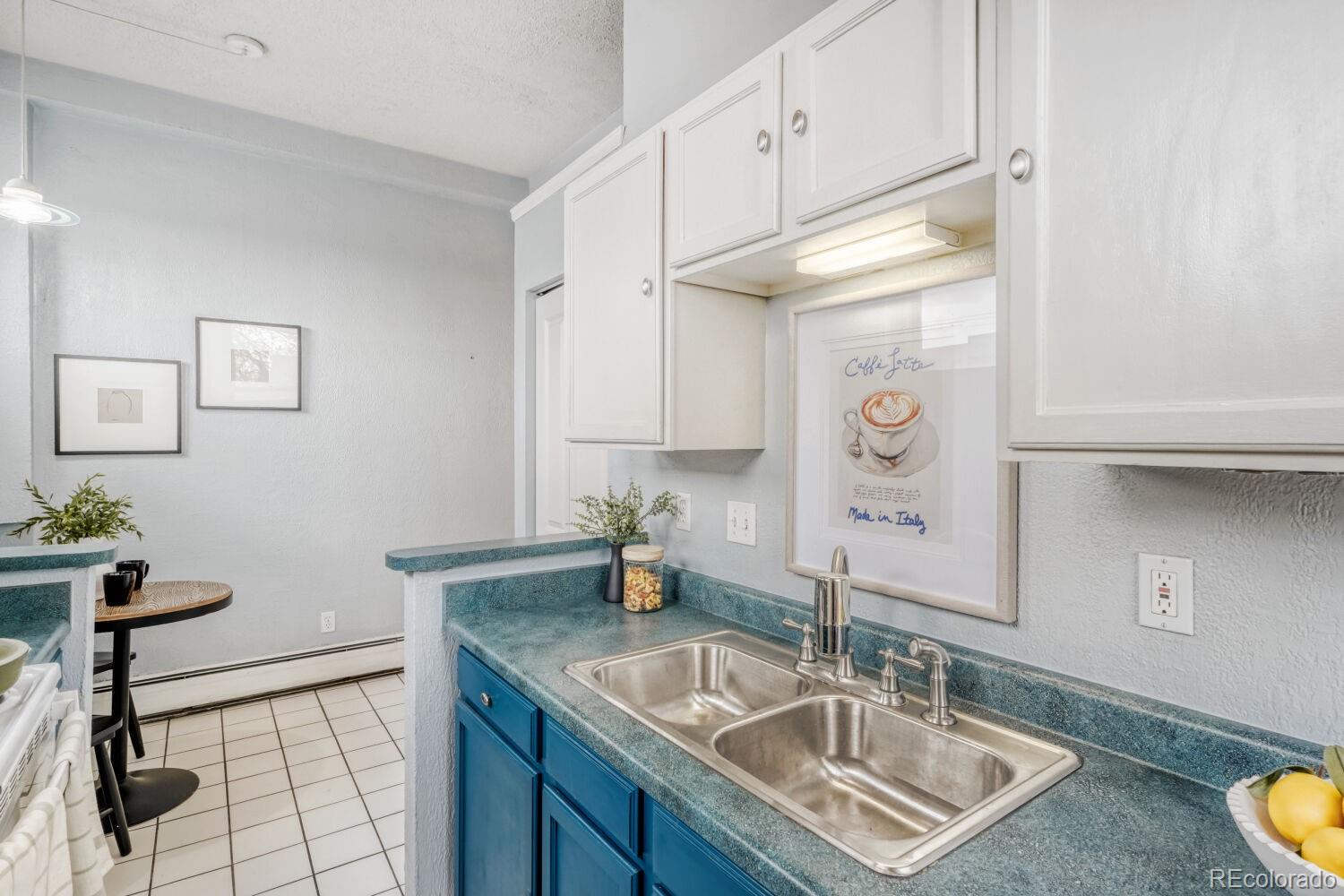 108 W Byers Place Unit: 202