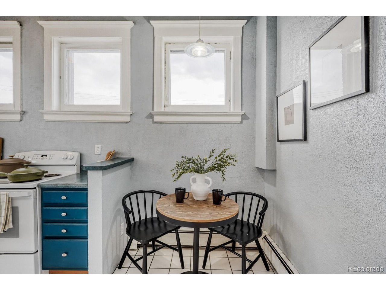 108 W Byers Pl 202