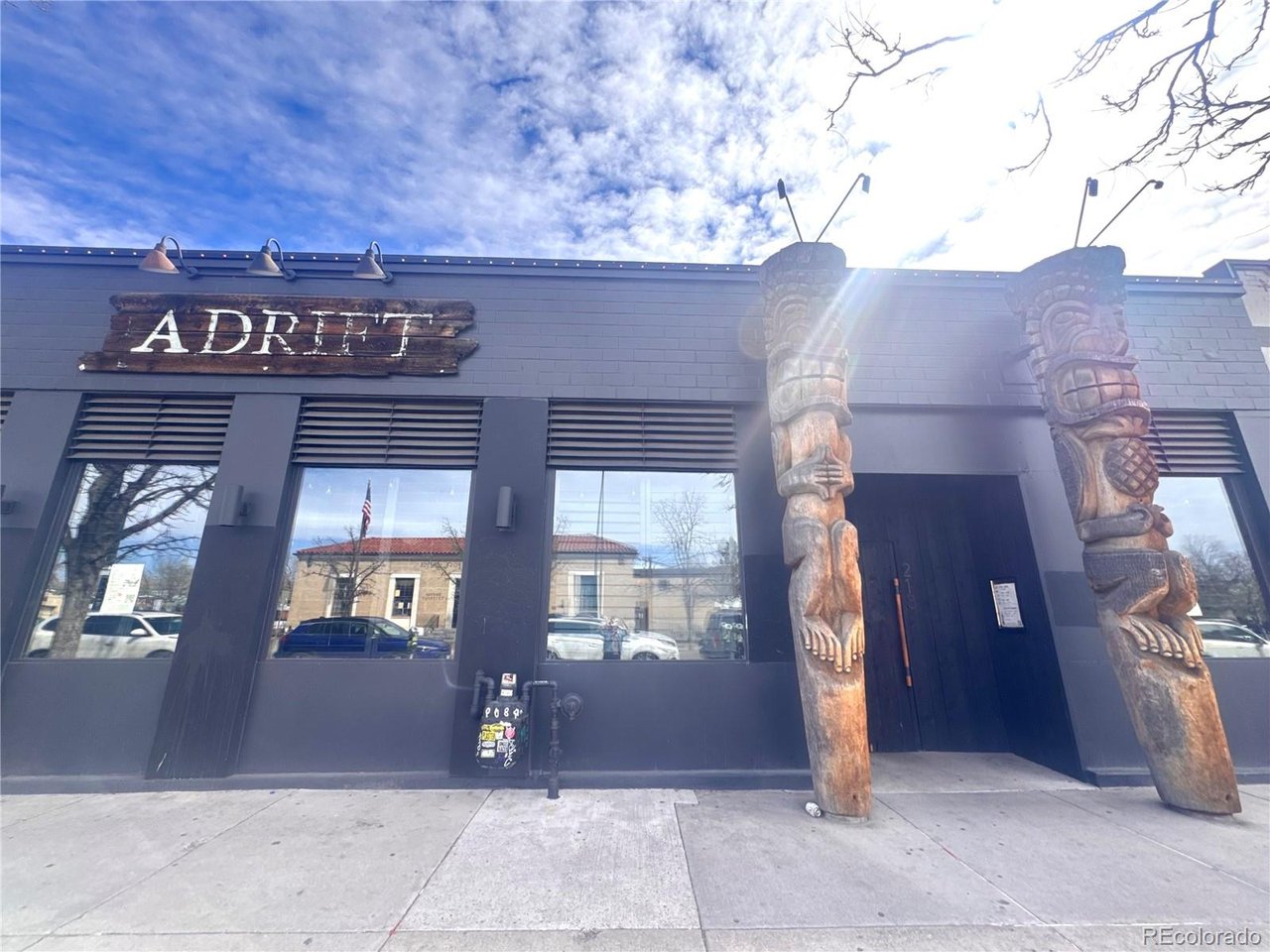 108 W Byers Pl 202