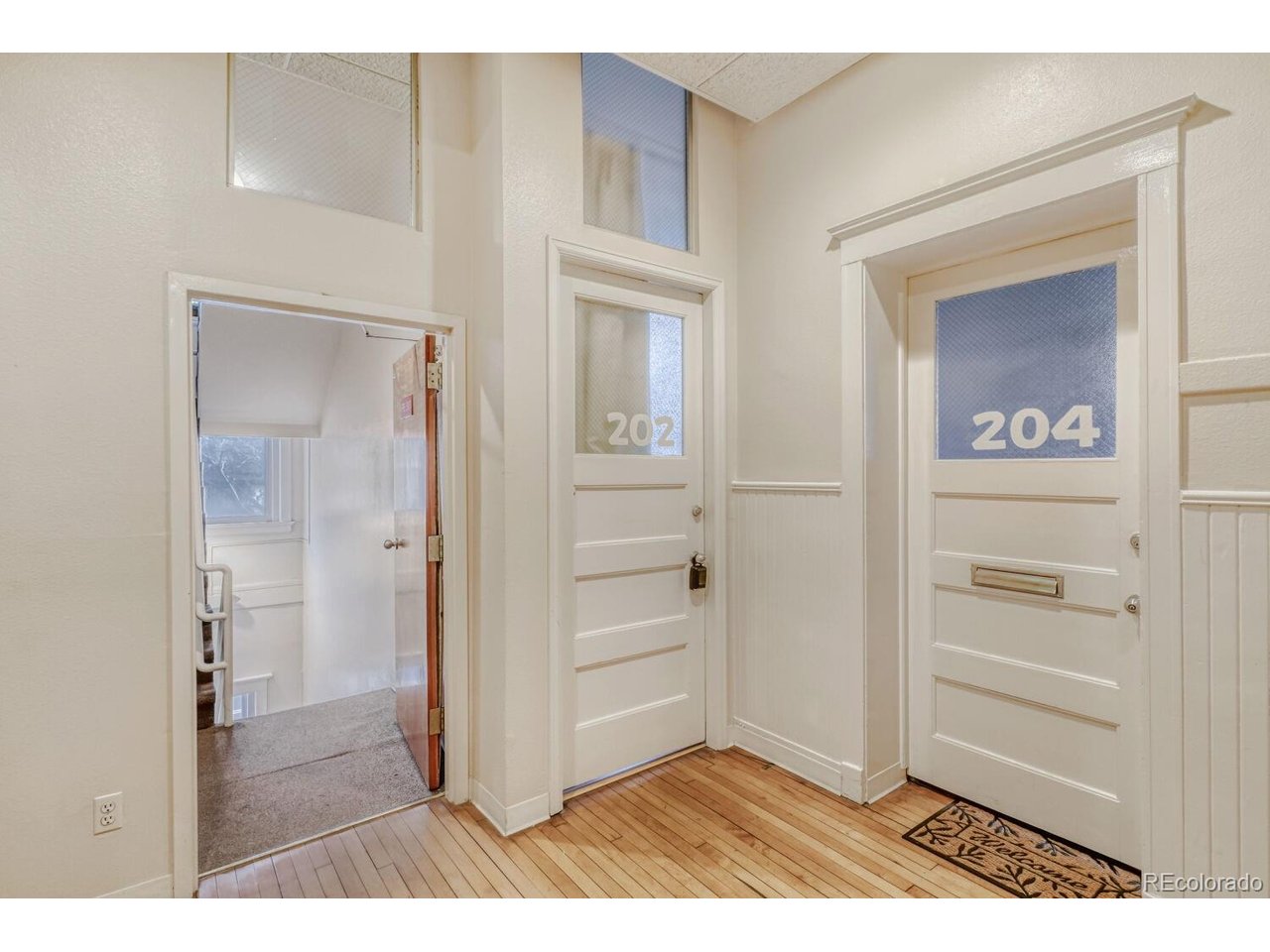 108 W Byers Pl 202