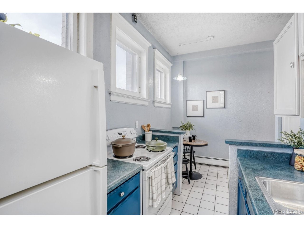 108 W Byers Pl 202